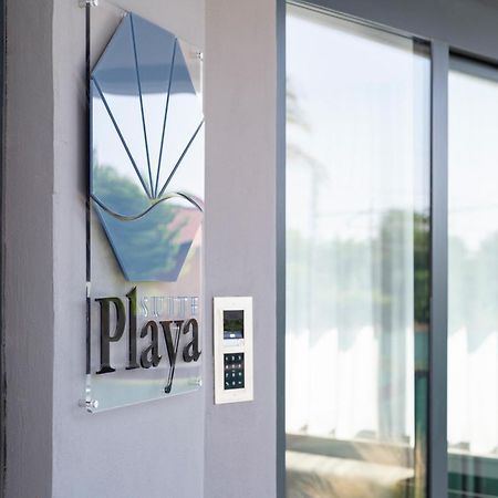 Hotel Playa Suite Фано Экстерьер фото