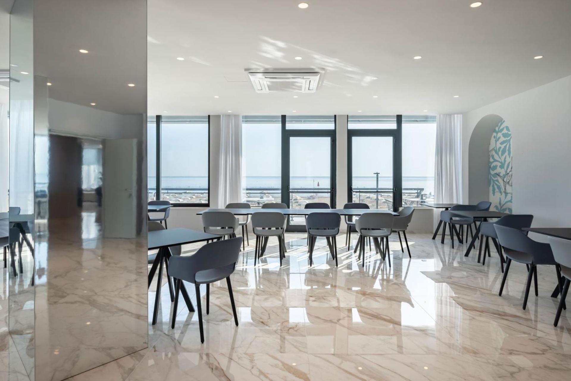 Hotel Playa Suite Фано Экстерьер фото