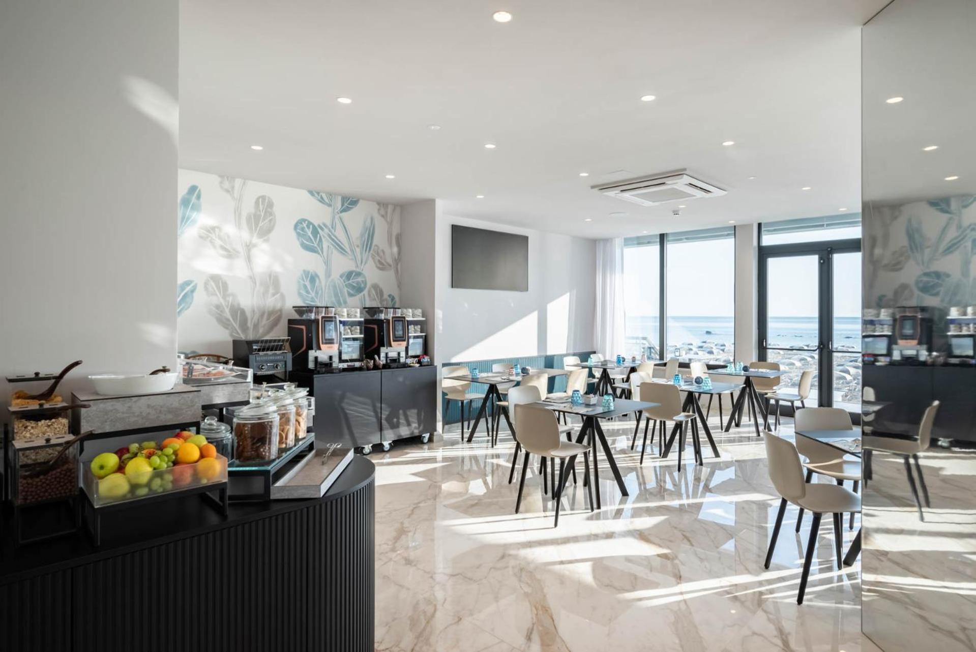Hotel Playa Suite Фано Экстерьер фото
