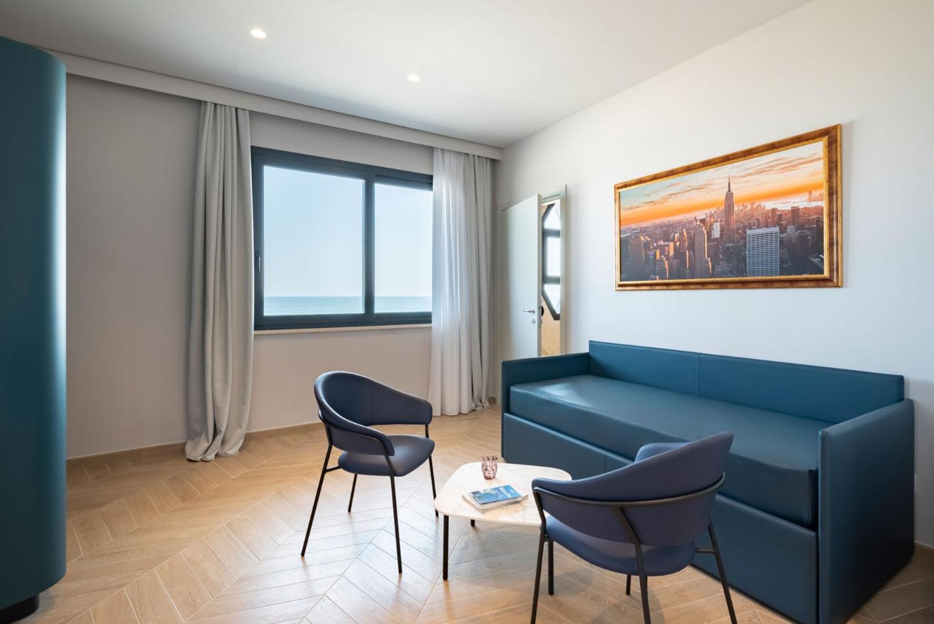 Hotel Playa Suite Фано Экстерьер фото